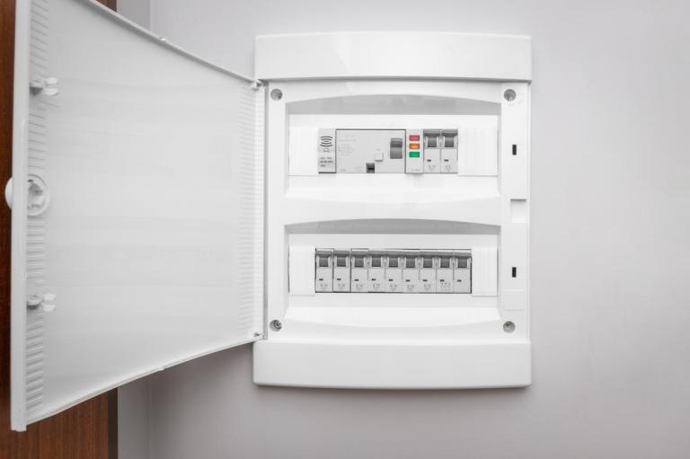 Réussir la rénovation électrique d'un logement aux Pavillons-sous-Bois